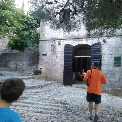 Stari Bar - klimatyczne ruiny miasta i warowni na wzgórzu