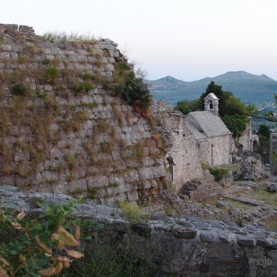 Stari Bar - klimatyczne ruiny miasta i warowni na wzgórzu